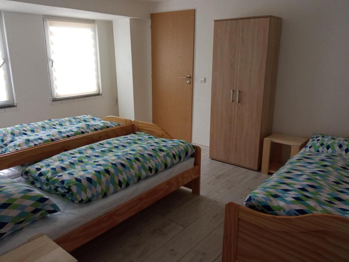 Apartman Hulin, Chrastany Экстерьер фото
